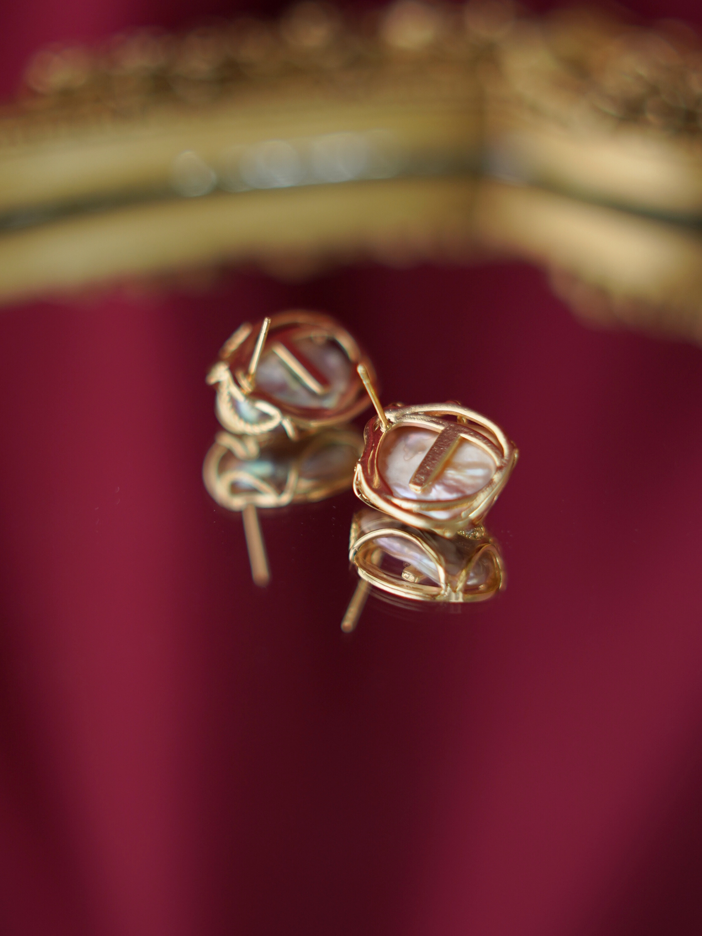 EA0035PR Earrings Baroque Freshwater Pearl Enamel 18K Gold Pleated