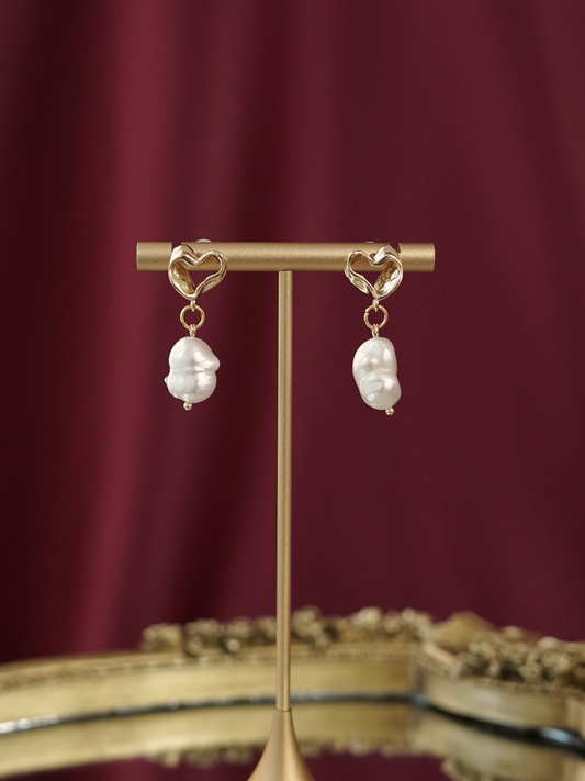 KEA020WH Love Shaped Dangle Earrings Baroque Freshwater Pearl