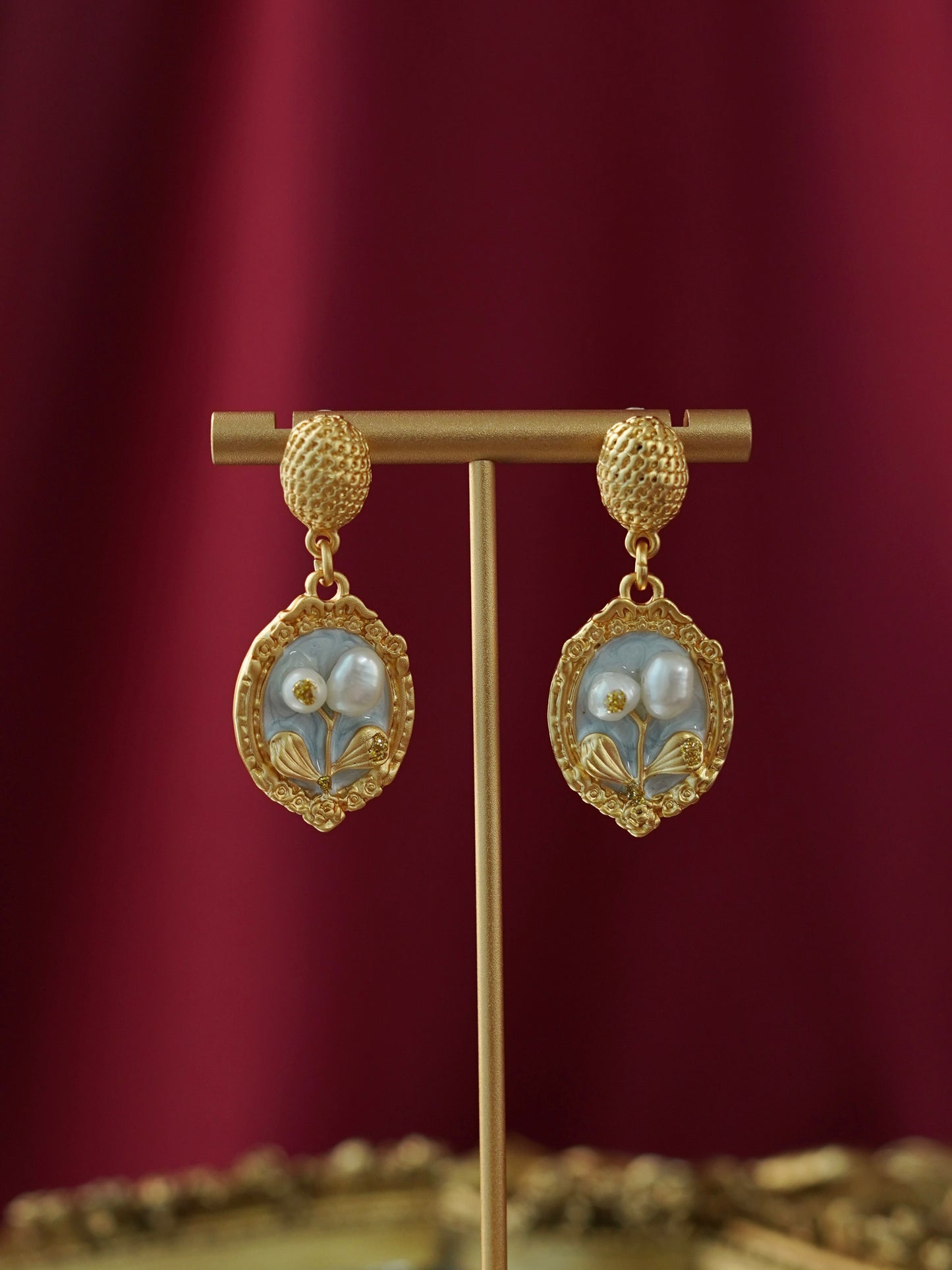 EA0005BU Earrings Dangle Freshwater Pearl Enamel 18K Gold Pleated
